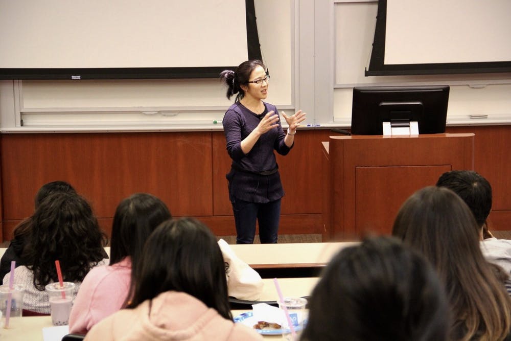 Professor Angela Duckworth teaching her class Grit Lab
