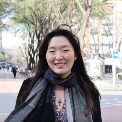 Headshot for Yehji Hwang.
